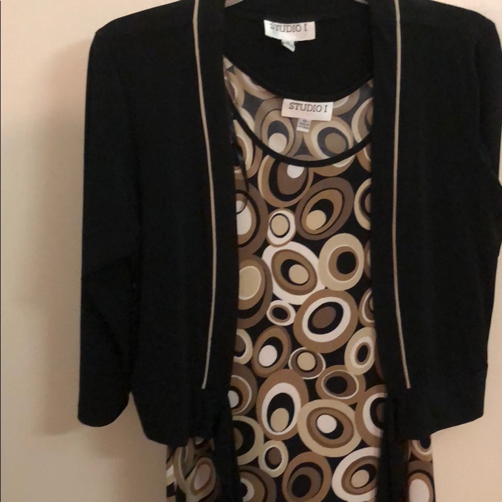 Dress - Picture 2 of 3